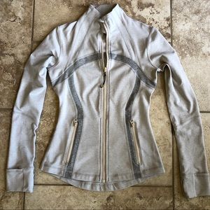 Lululemon great conditions fitted style